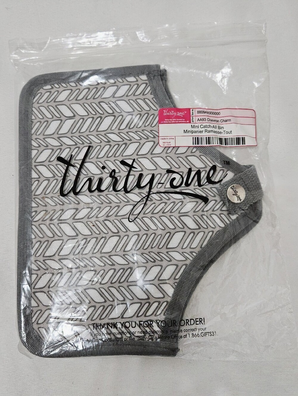 Thirty-One Mini Catch-All Bin Tote Caddy Gray White Chevron Charm Pattern NEW